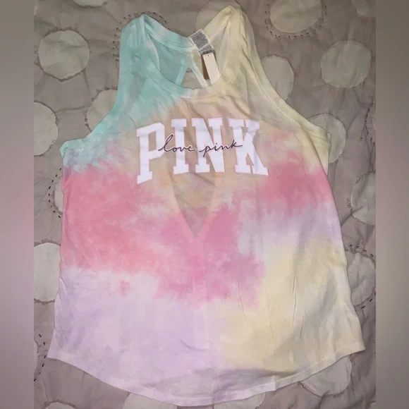 VS Pink Freya Tie Dye 2-Piece SET Tank Top & Matching Tie Dye Boyfriend Shorts - Picture 2 of 8